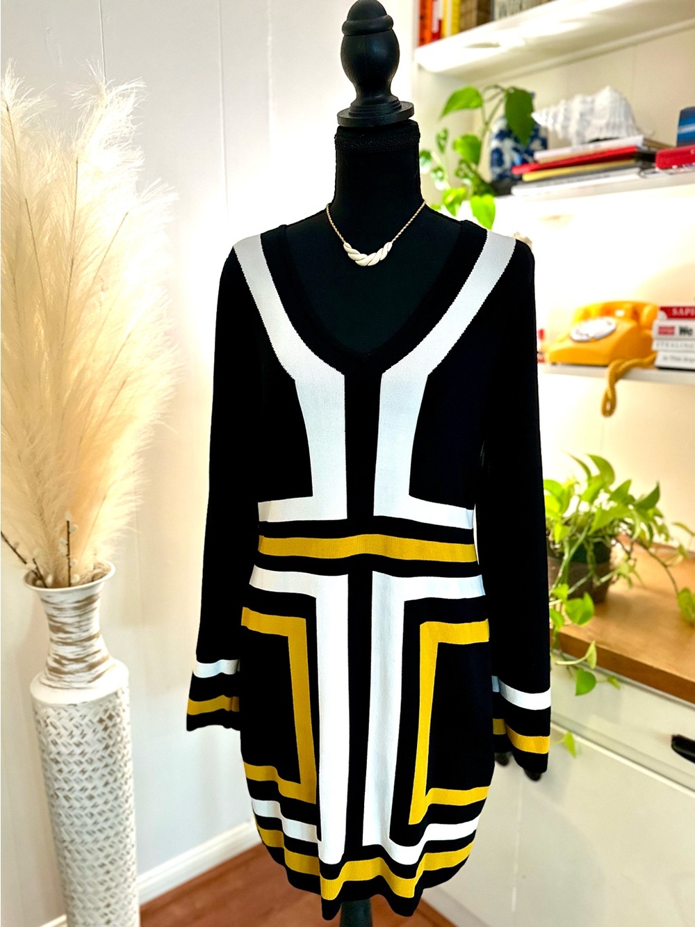 INC International Concepts XL color block V neck knit mini dress
